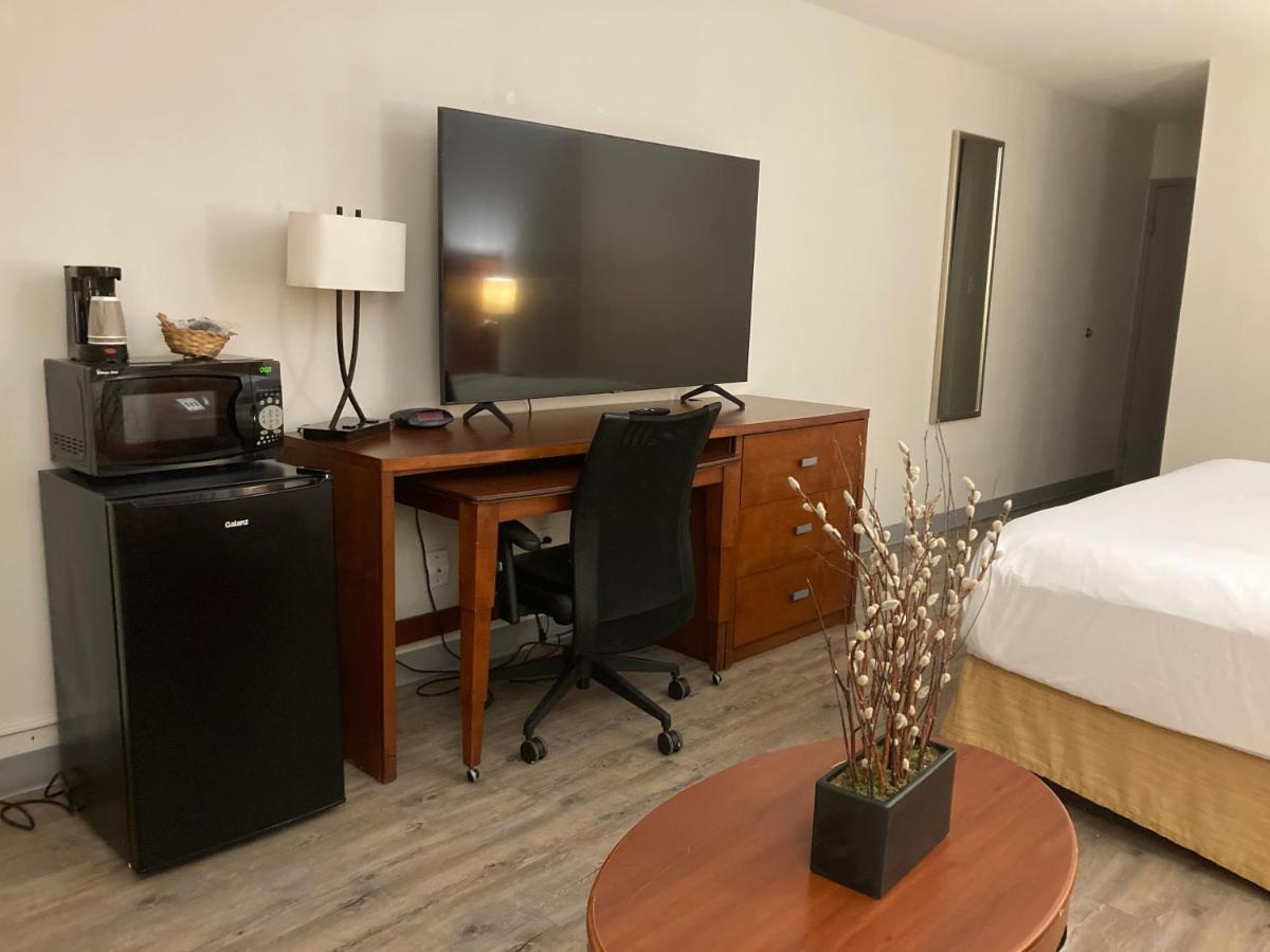 The Hotel Orange Bagian luar foto