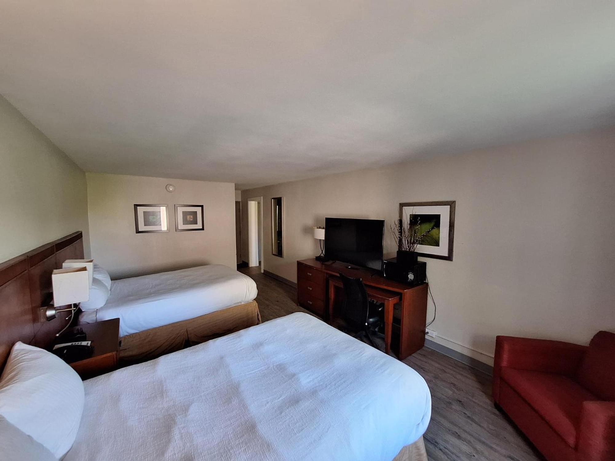 The Hotel Orange Bagian luar foto